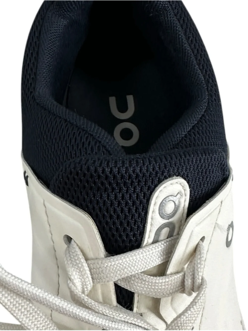 On Cloud On THE ROGER Advantage Tennis Sneaker Midnight Navy light weight sz 11